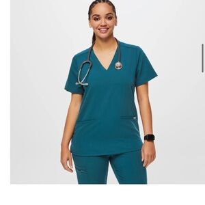 Figs Teal Short Sleeve Women's Scrub Set